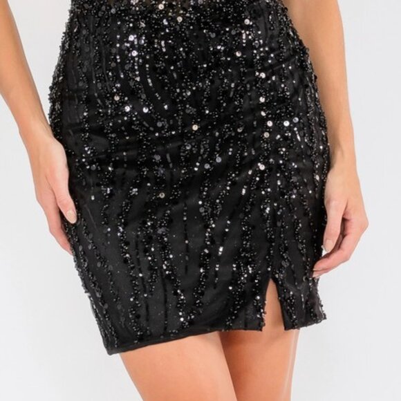 NEW MINI SEQUINS EMBELLISHED OFF SHOULDER DRESS W/ SWEETHEART NECKLINE JT919L - Picture 5 of 8